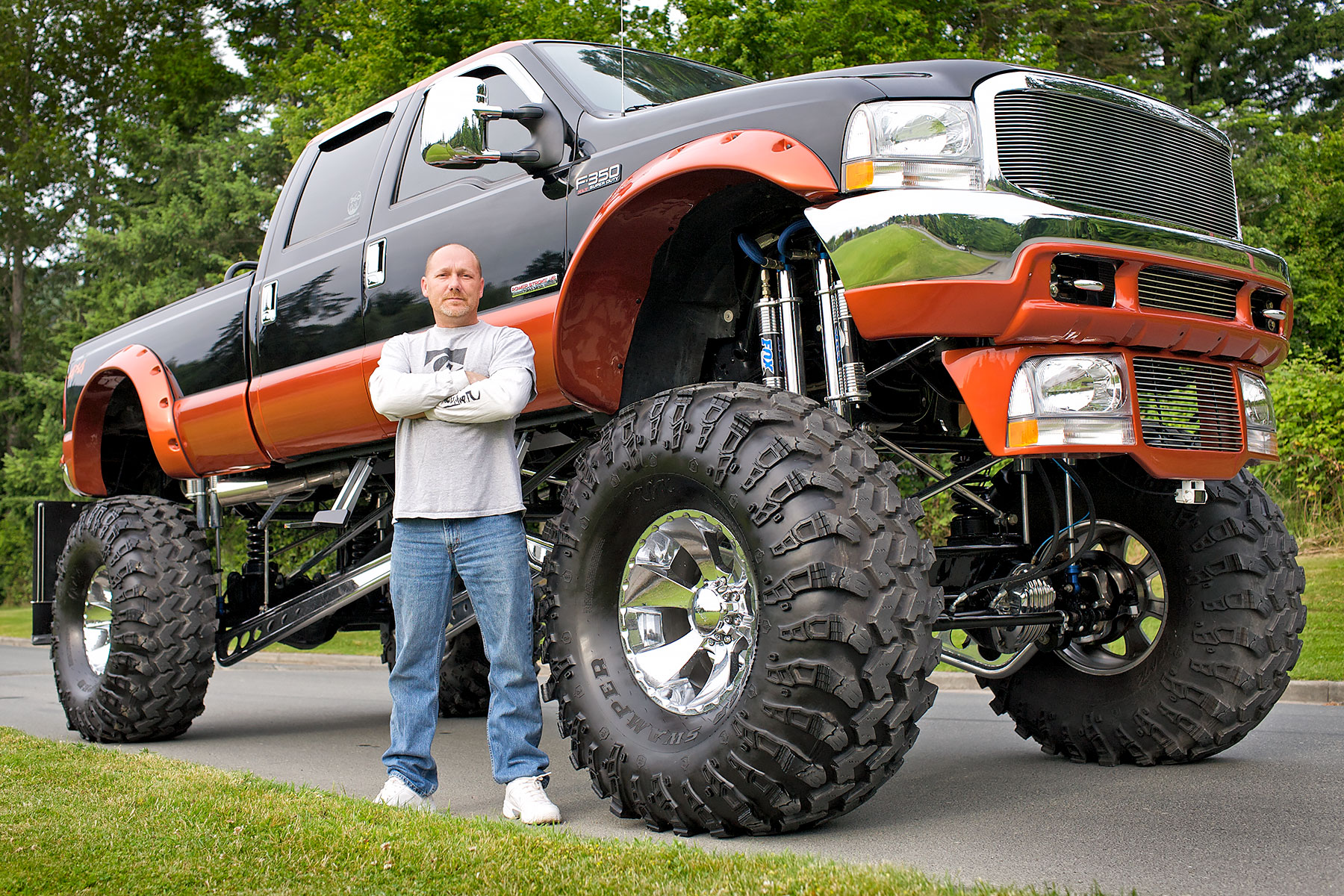Huge F-350 on SSI ©johncameron.ca