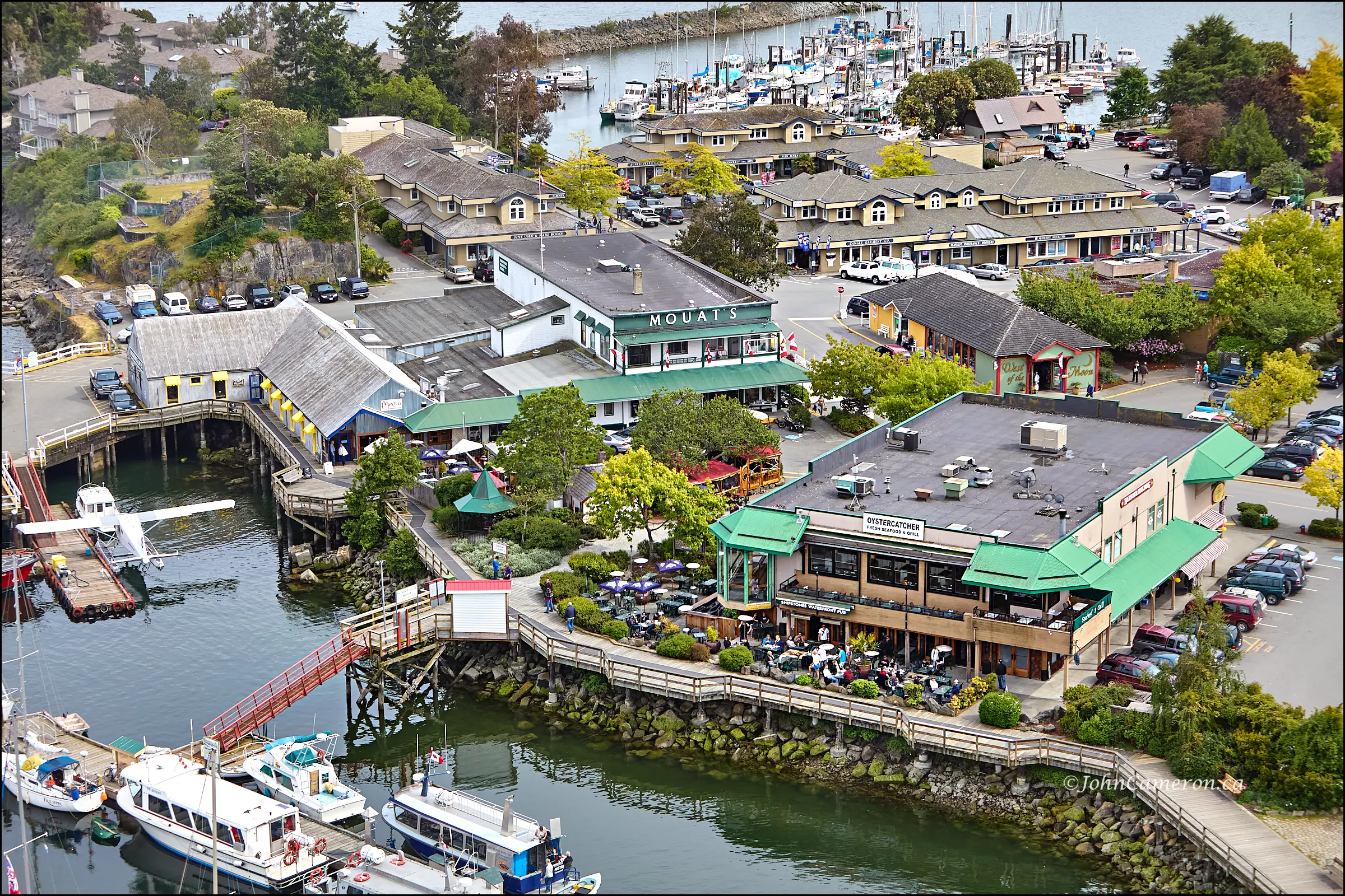 Ganges Harbour Waterfront in 2010 ©johncameron.ca